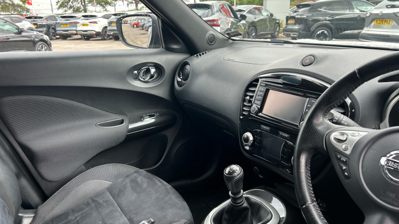 Nissan Juke 1.5 dCi N-Connecta 5dr Diesel Hatchback